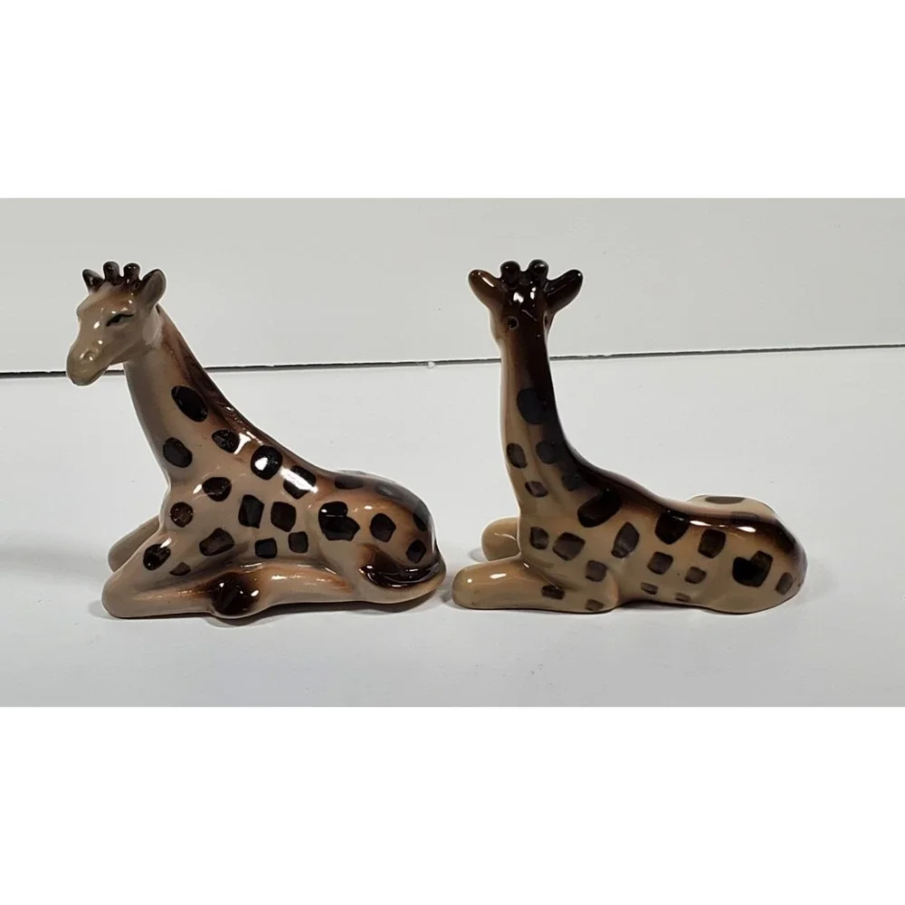 Vintage Giraffe Salt & Pepper Shakers Porcelain Sitting Giraffes